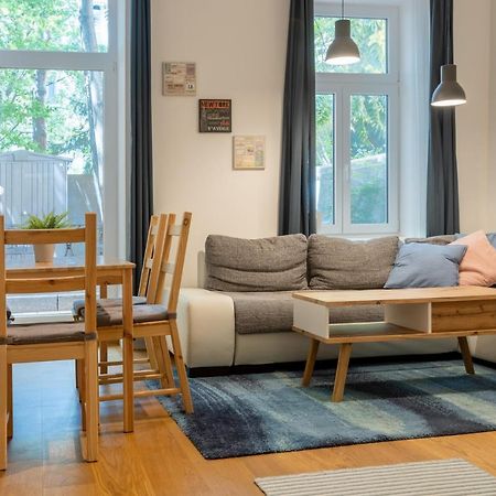 Cozy Apartment, 2 Private Terraces, 8 Min To City Center Відень Екстер'єр фото