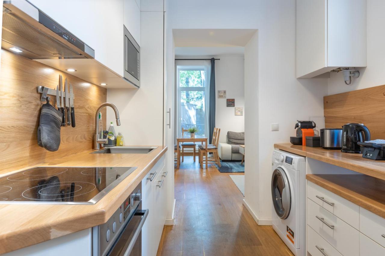 Cozy Apartment, 2 Private Terraces, 8 Min To City Center Відень Екстер'єр фото