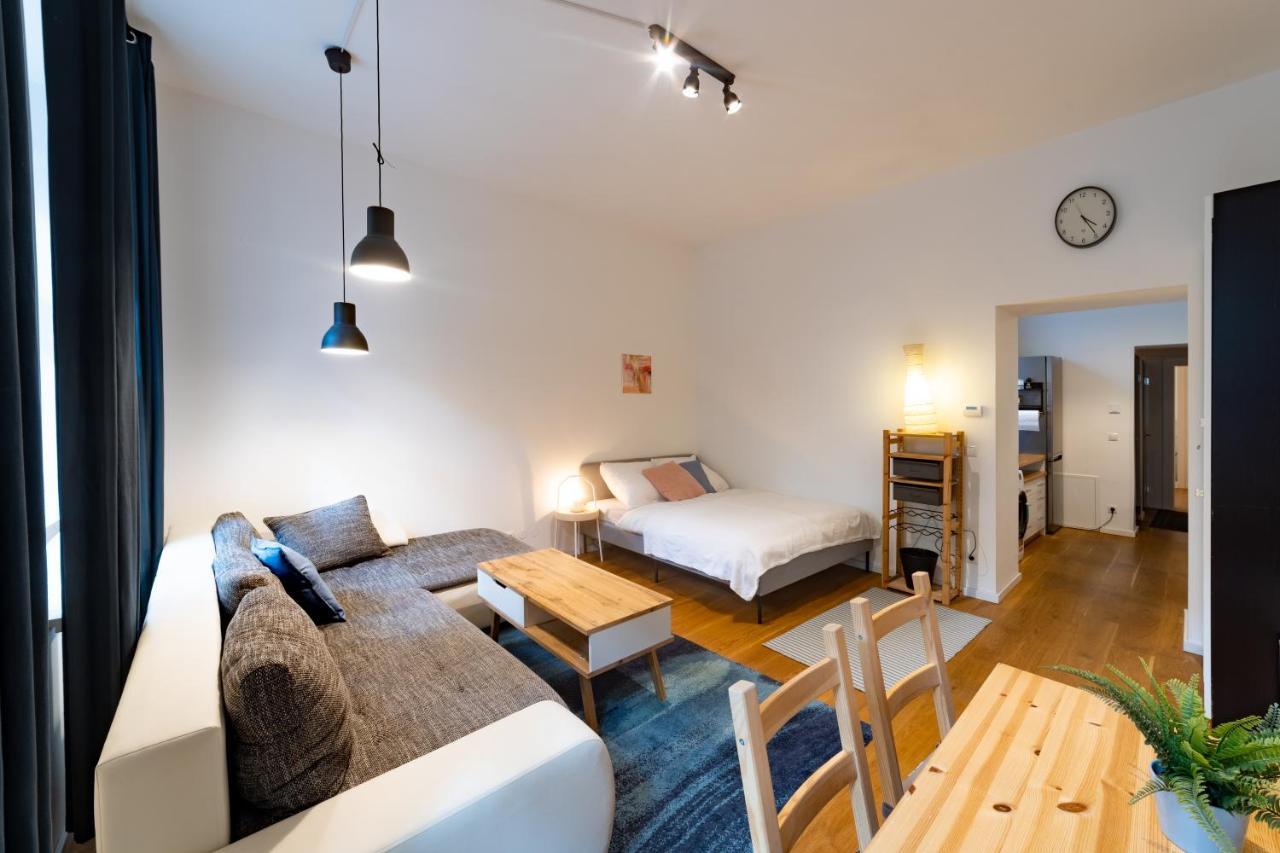 Cozy Apartment, 2 Private Terraces, 8 Min To City Center Відень Екстер'єр фото
